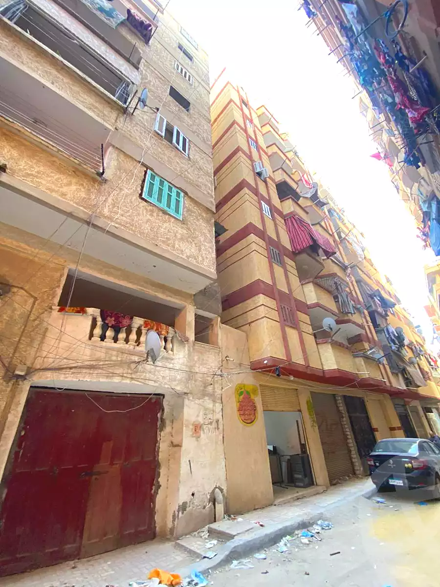 https://aqarmap.com.eg/en/listing/6991921-for-sale-alexandria-al-agamy-el-hanouvel-radwan-st