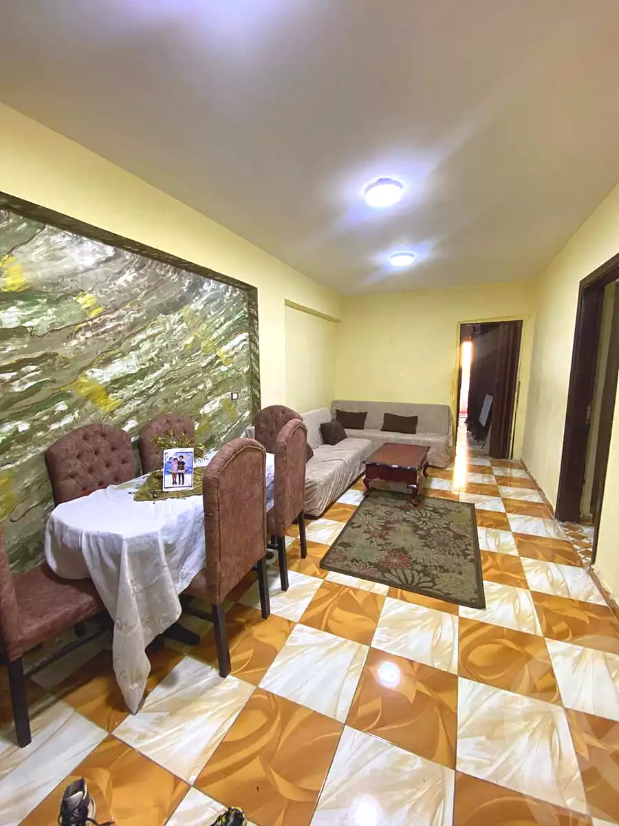 https://aqarmap.com.eg/en/listing/6991921-for-sale-alexandria-al-agamy-el-hanouvel-radwan-st