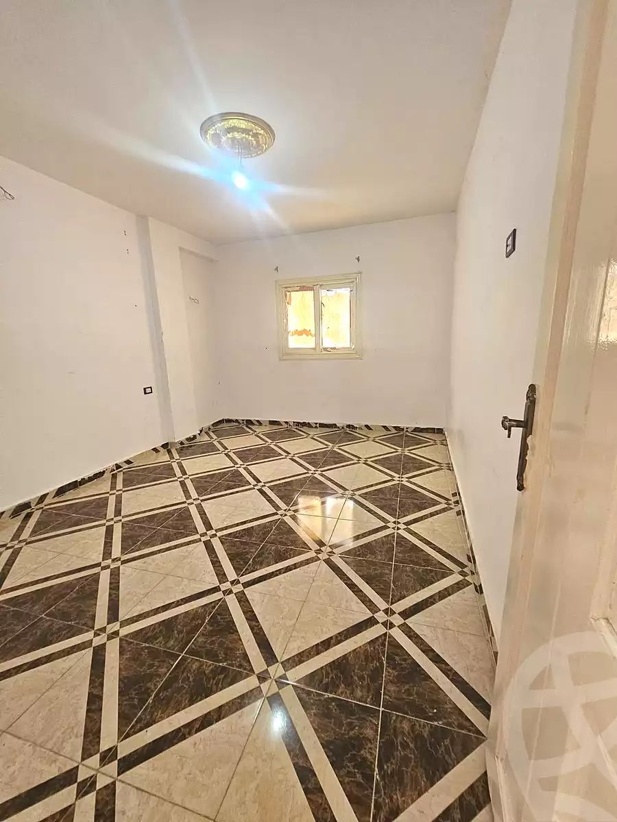 https://aqarmap.com.eg/ar/listing/6992055-for-sale-alexandria-al-agamy-bw-ywsf