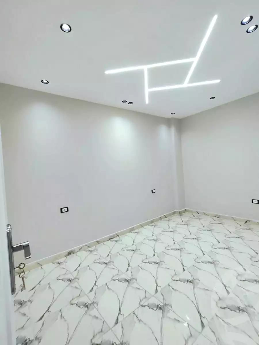 https://aqarmap.com.eg/en/listing/6992298-for-sale-alexandria-al-agamy-lbytsh-el-saleheen-mosque-st