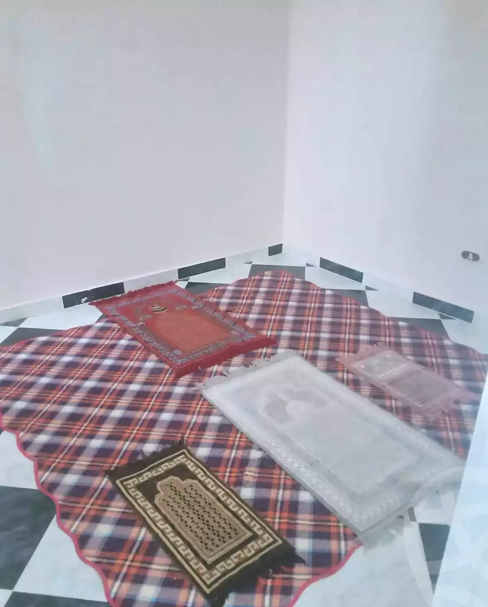 https://aqarmap.com.eg/en/listing/6993164-for-sale-alexandria-al-agamy-el-hanouvel-abo-bakr-el-sedeek-st