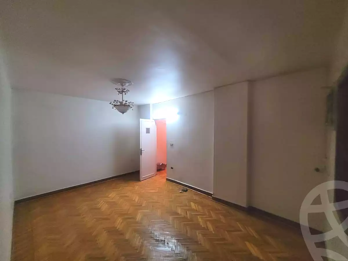 https://aqarmap.com.eg/en/listing/6993801-for-sale-cairo-helwan-helwan-el-sharkeya-el-maraghi-st
