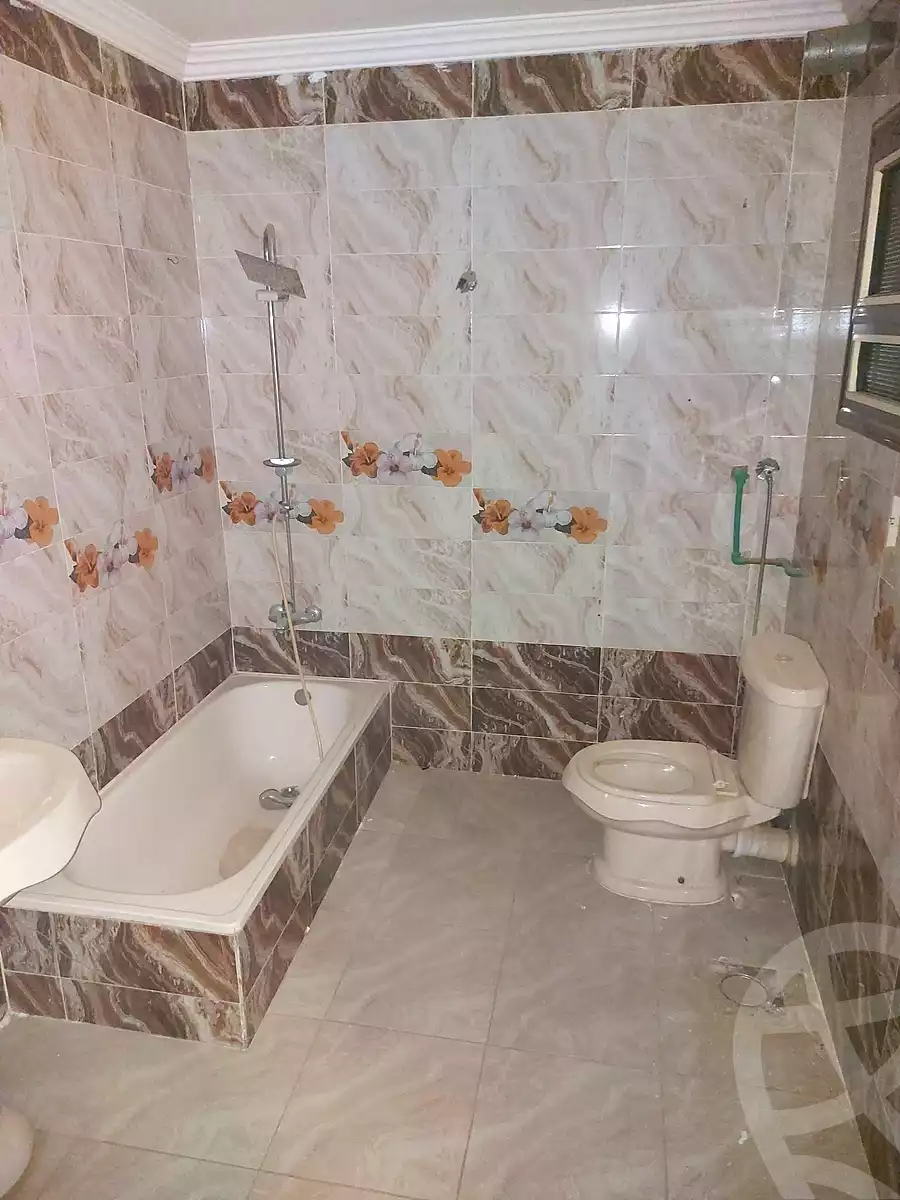 https://aqarmap.com.eg/en/listing/6993832-for-sale-cairo-helwan-helwan-el-sharkeya-el-maraghi-st