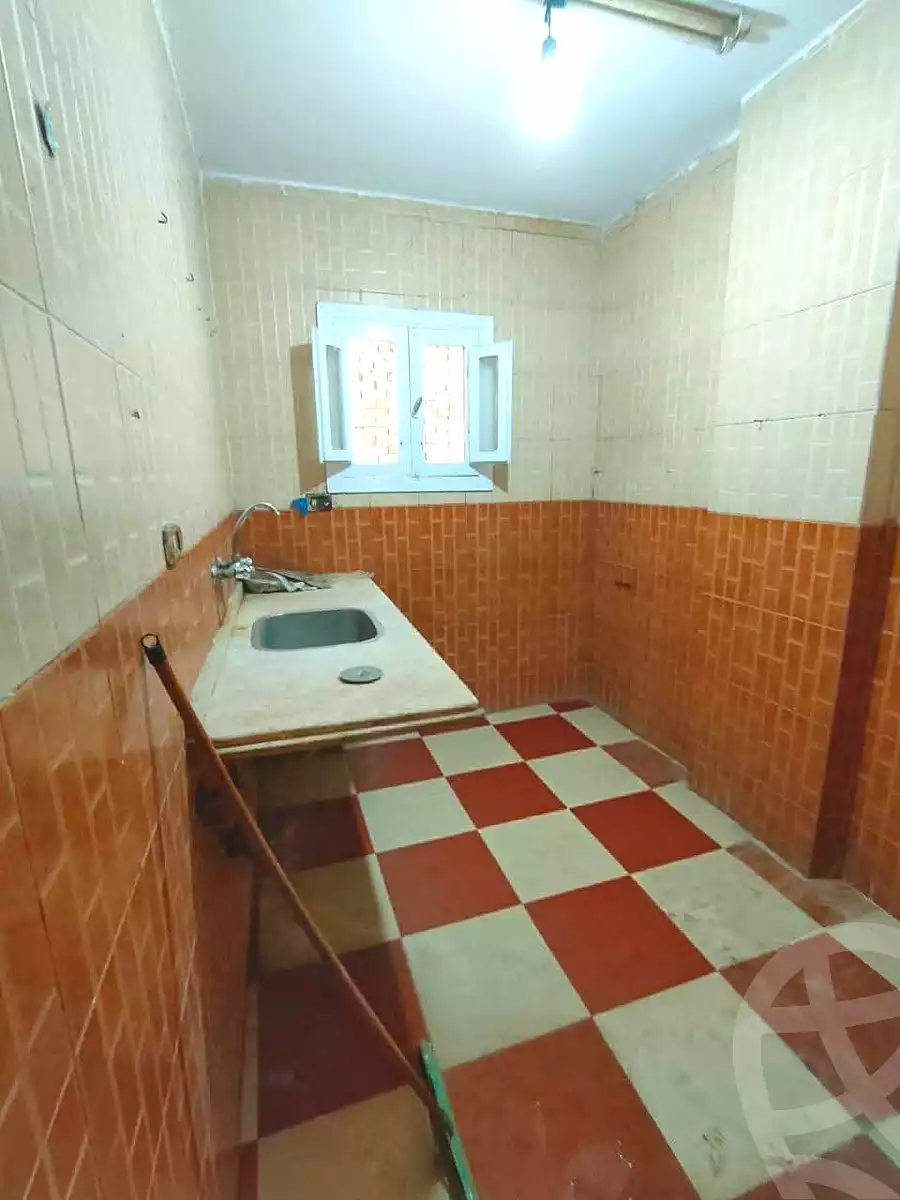 https://aqarmap.com.eg/ar/listing/6993923-for-sale-alexandria-al-agamy-lbytsh-shahr-al-assal-st