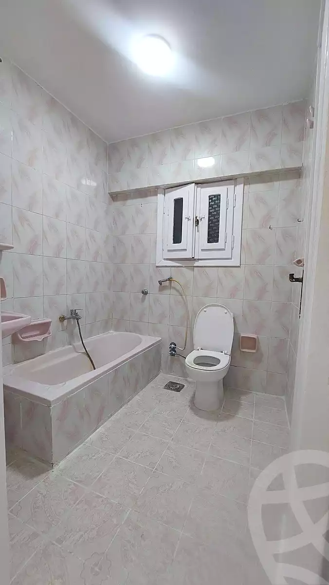 https://aqarmap.com.eg/ar/listing/6993934-for-sale-alexandria-al-agamy-shataa-el-nakheel
