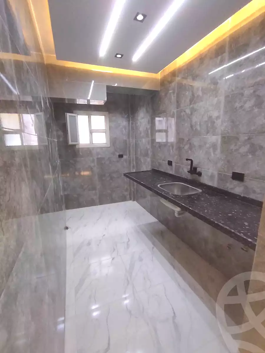 https://aqarmap.com.eg/ar/listing/6993942-for-sale-alexandria-al-agamy-lbytsh-shahr-al-assal-st