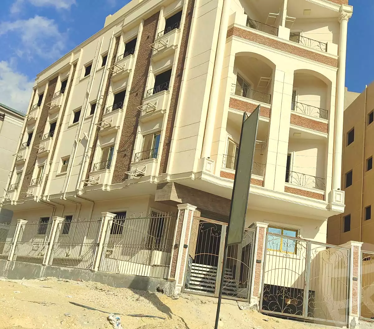https://aqarmap.com.eg/ar/listing/6986761-for-sale-cairo-new-cairo-new-narges