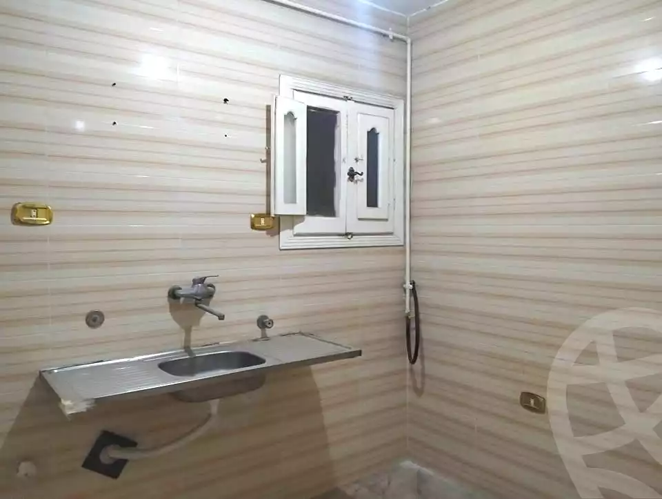 https://aqarmap.com.eg/ar/listing/6994433-for-rent-alexandria-al-agamy-el-kilo-21