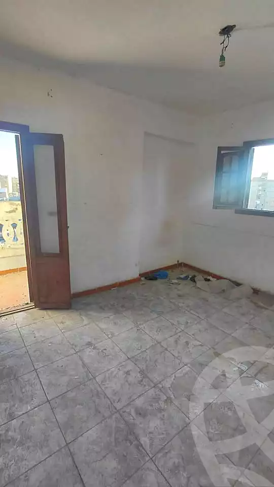 https://aqarmap.com.eg/ar/listing/6994501-for-sale-alexandria-sydy-bshr-shr-mlk-hfny