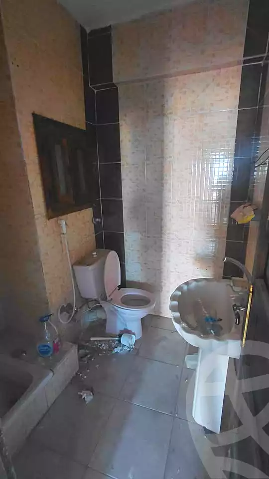 https://aqarmap.com.eg/ar/listing/6994501-for-sale-alexandria-sydy-bshr-shr-mlk-hfny