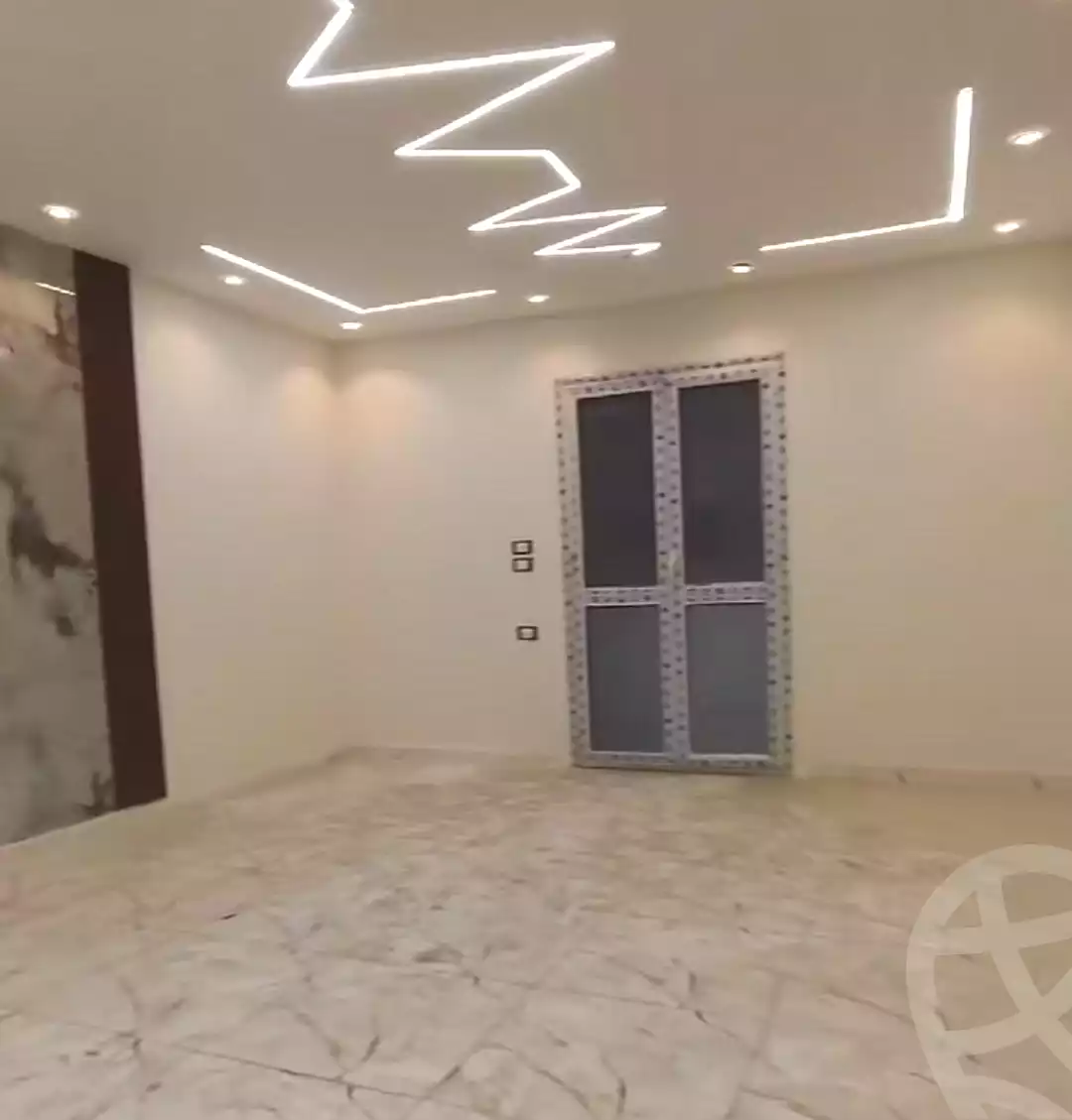 https://aqarmap.com.eg/ar/listing/6994546-for-sale-cairo-elnozha-Streettt-27