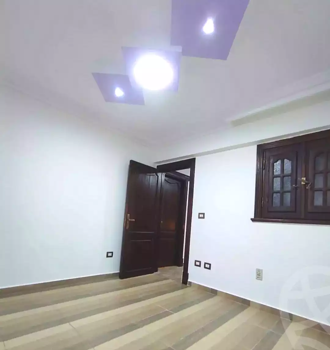 https://aqarmap.com.eg/ar/listing/6994590-for-sale-alexandria-miami-amin-khirat-al-ghandour-st
