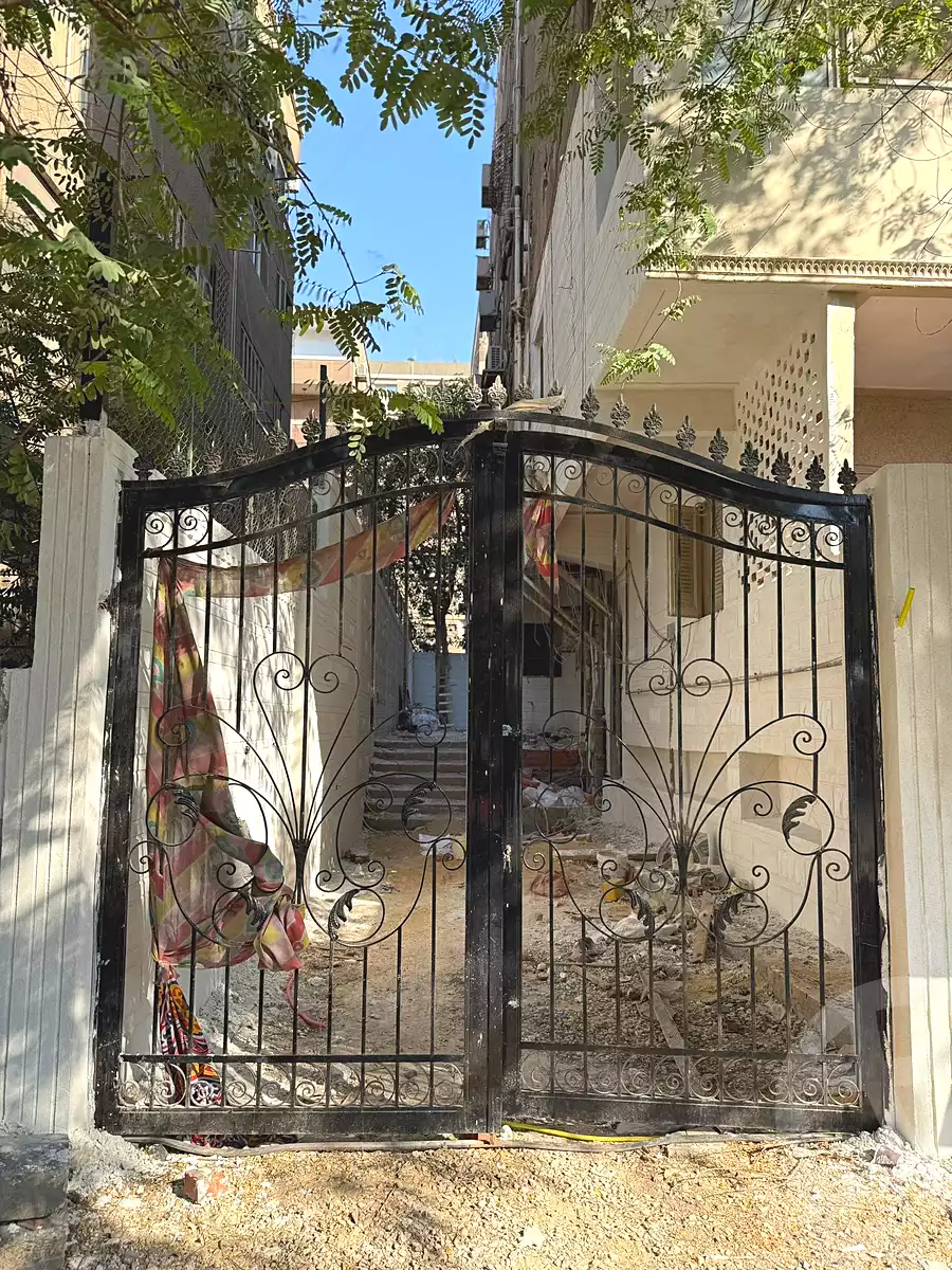 https://aqarmap.com.eg/en/listing/6994646-for-sale-cairo-heliopolis-abdel-hamid-badawi
