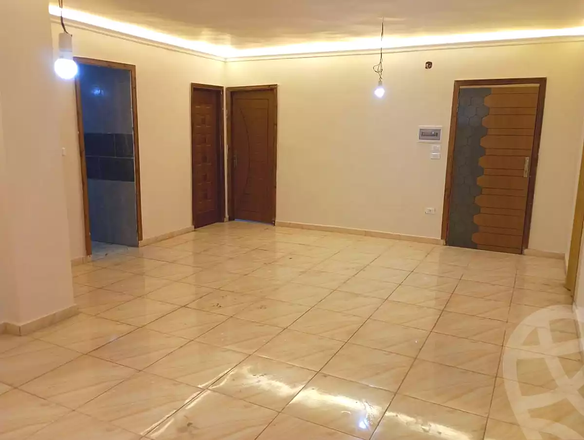 https://aqarmap.com.eg/ar/listing/6994810-for-sale-cairo-faisal-kafr-tohormos-queen-nazli-st