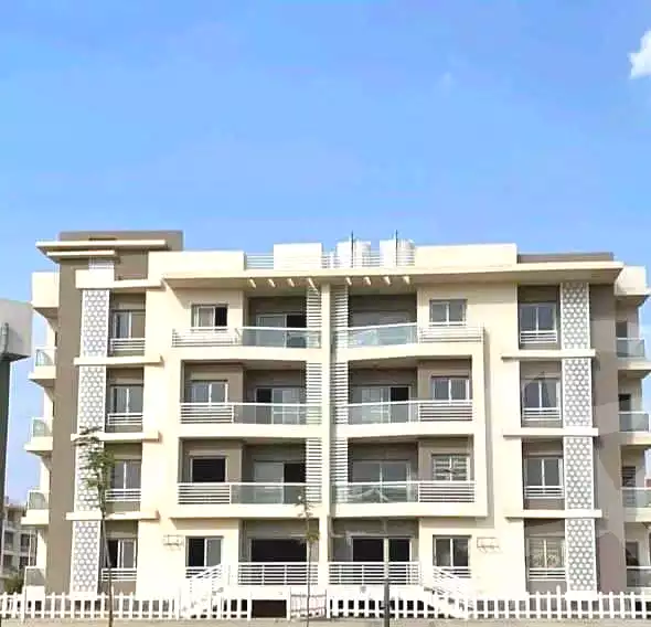 https://aqarmap.com.eg/ar/listing/6995327-for-sale-cairo-el-sheikh-zayed-city-compounds-el-khamayel