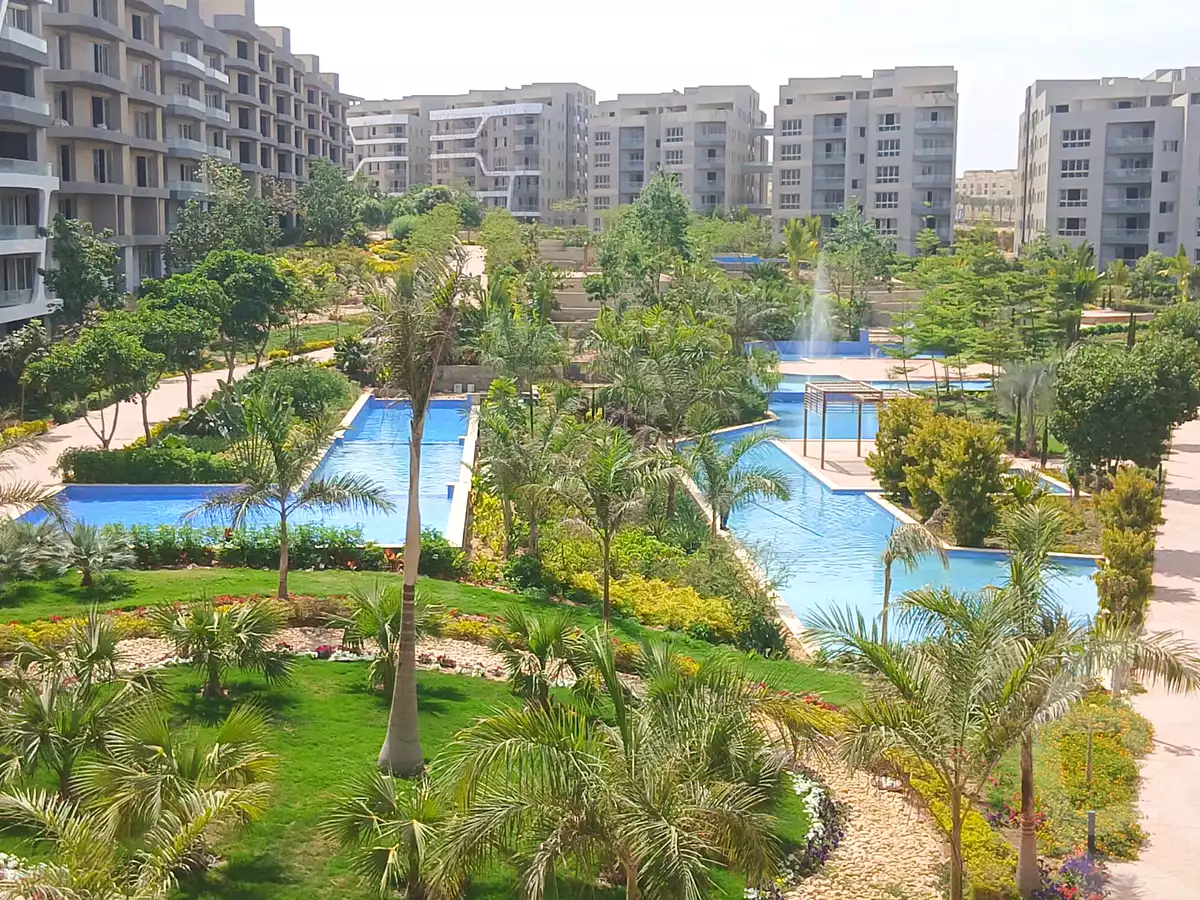 https://aqarmap.com.eg/ar/listing/6995428-for-sale-cairo-new-cairo-lmstqbl-syty-compounds-zyzyny-lmstqbl-rdk-llttwyr