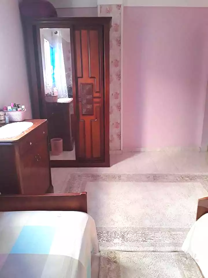 https://aqarmap.com.eg/ar/listing/6995623-for-sale-alexandria-alhadara-new-el-hadra-el-zahraa-st