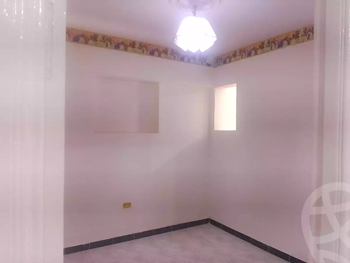https://aqarmap.com.eg/ar/listing/6995675-for-sale-alexandria-al-agamy-el-hanouvel-al-haded-we-al-soulb-st