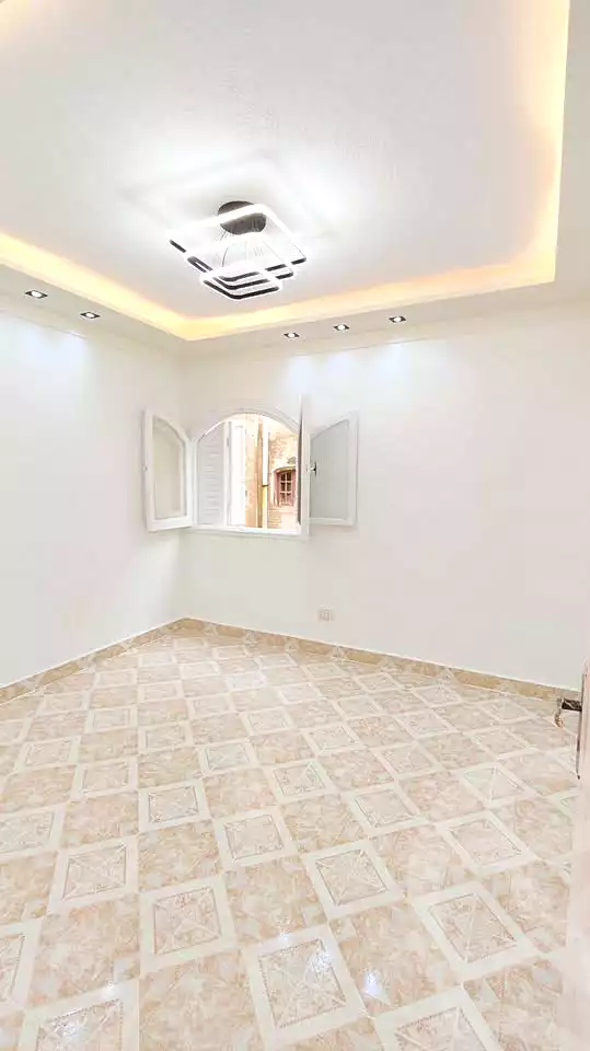 https://aqarmap.com.eg/ar/listing/6996385-for-sale-alexandria-al-agamy-shataa-el-nakheel