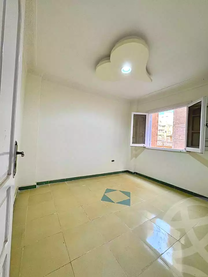 https://aqarmap.com.eg/ar/listing/6996413-for-sale-alexandria-al-agamy-shataa-el-nakheel