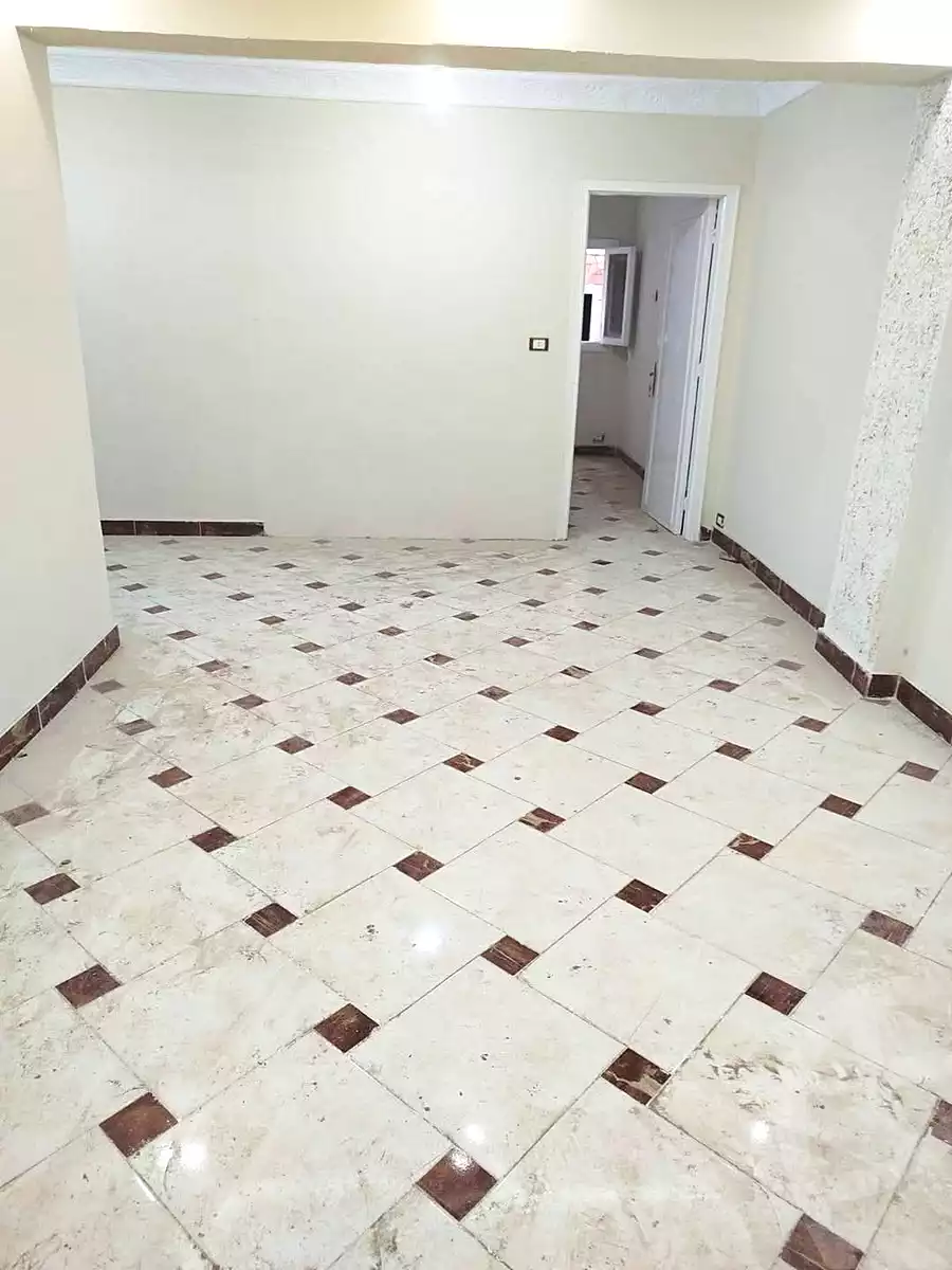 https://aqarmap.com.eg/ar/listing/6996873-for-sale-alexandria-al-agamy-el-hanouvel-el-kholafaa-el-rashdeen-st