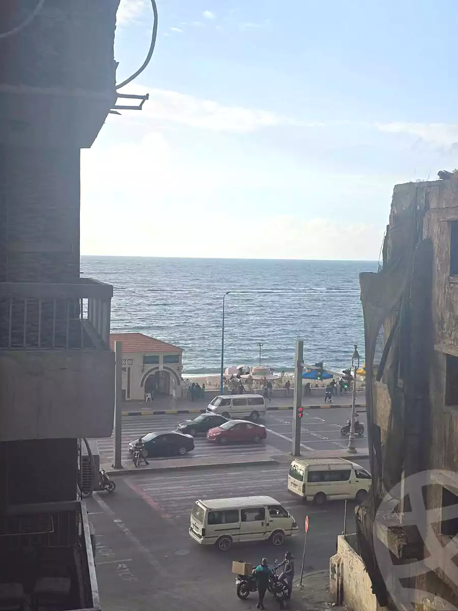 https://aqarmap.com.eg/en/listing/6996929-for-sale-alexandria-el-asafra-l-sfr-bhry-el-geish-rd