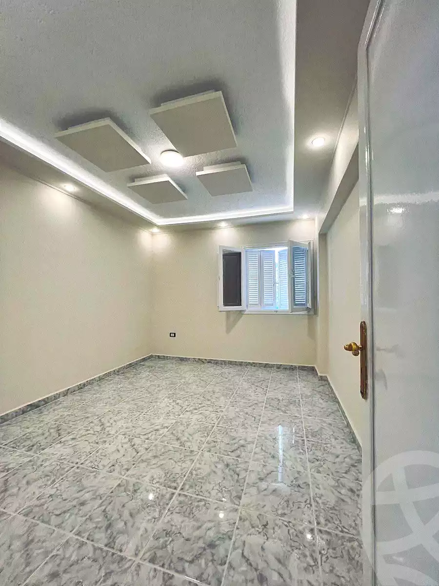 https://aqarmap.com.eg/ar/listing/6997439-for-sale-alexandria-al-agamy-shataa-el-nakheel