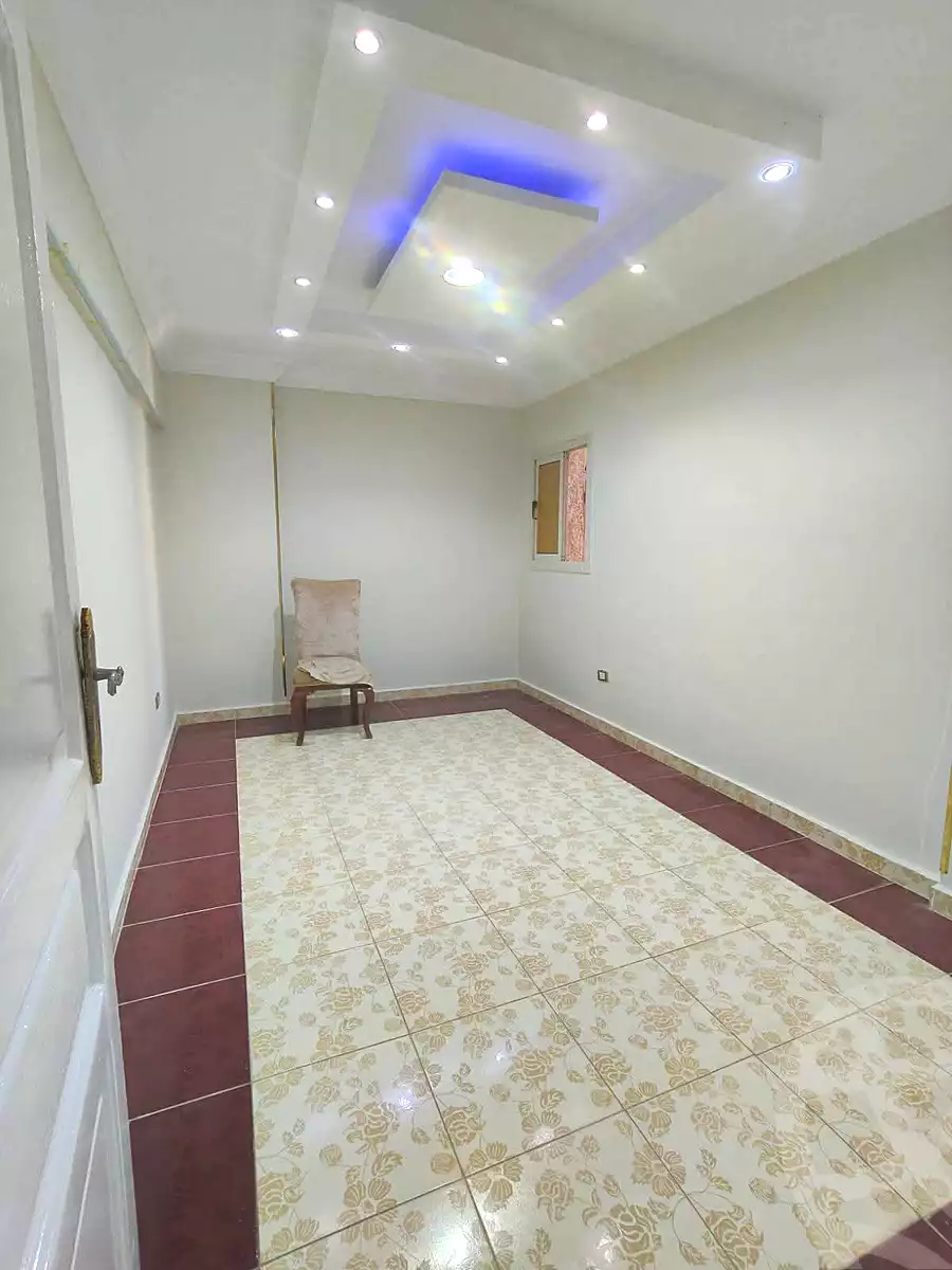 https://aqarmap.com.eg/ar/listing/6997510-for-sale-alexandria-el-asafra-l-sfr-bhry