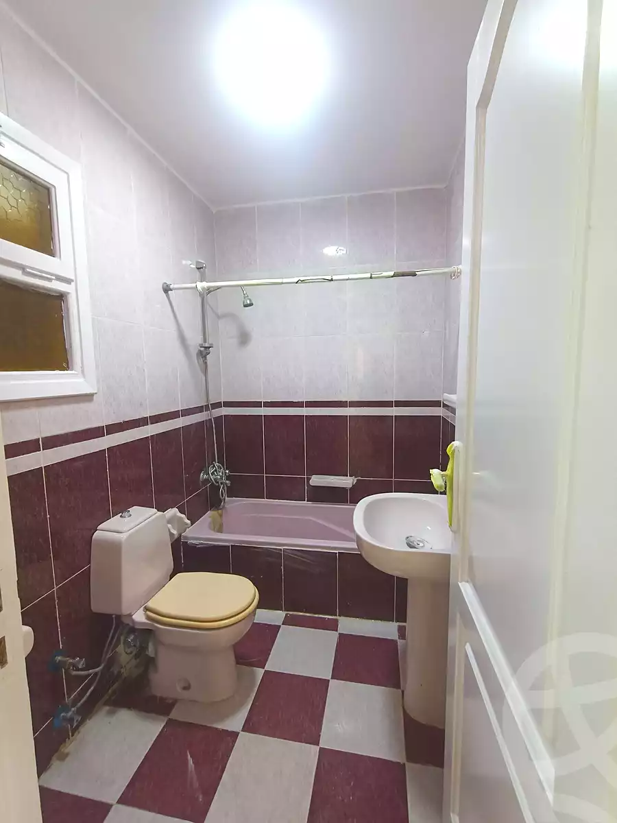 https://aqarmap.com.eg/ar/listing/6997515-for-sale-alexandria-al-agamy-shataa-el-nakheel
