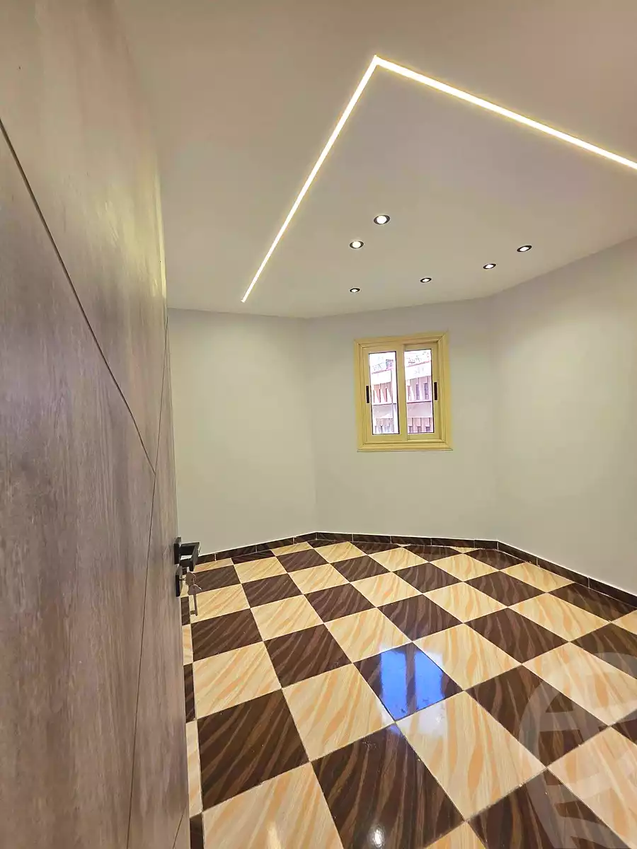 https://aqarmap.com.eg/ar/listing/6997677-for-sale-alexandria-sydy-bshr-sydy-bshr-bhry-shr-khld-bn-lwlyd