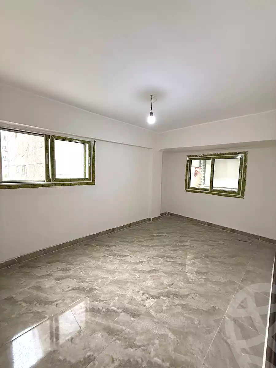 https://aqarmap.com.eg/ar/listing/6997789-for-sale-alexandria-sydy-bshr-sydy-bshr-bhry-street-16