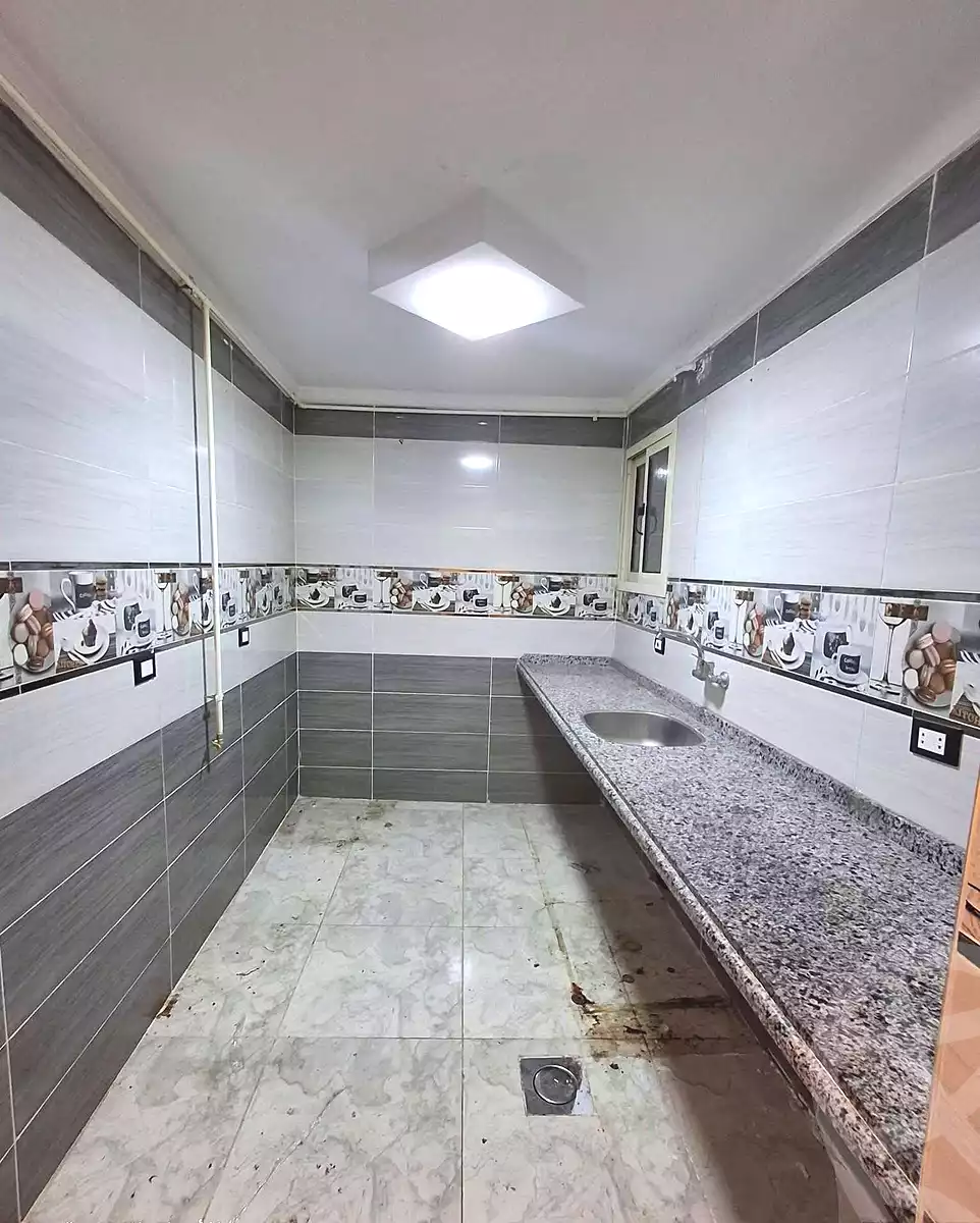 https://aqarmap.com.eg/ar/listing/6997962-for-sale-alexandria-lsywf-el-falki
