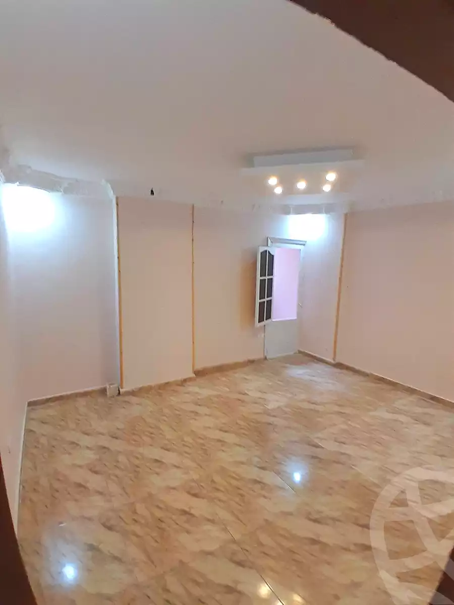 https://aqarmap.com.eg/ar/listing/6998051-for-sale-alexandria-al-agamy-lbytsh-belia-st