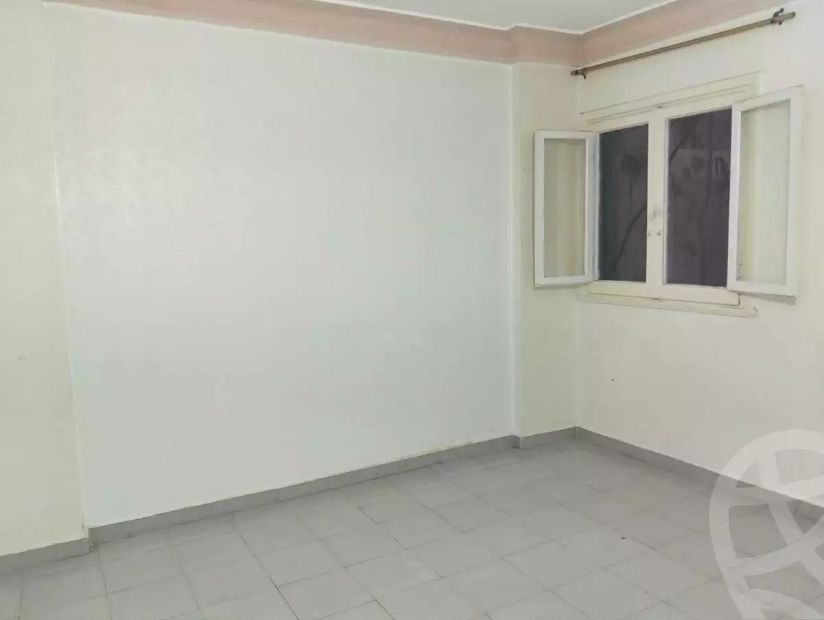 https://aqarmap.com.eg/ar/listing/6998167-for-rent-alexandria-al-agamy-shataa-el-nakheel