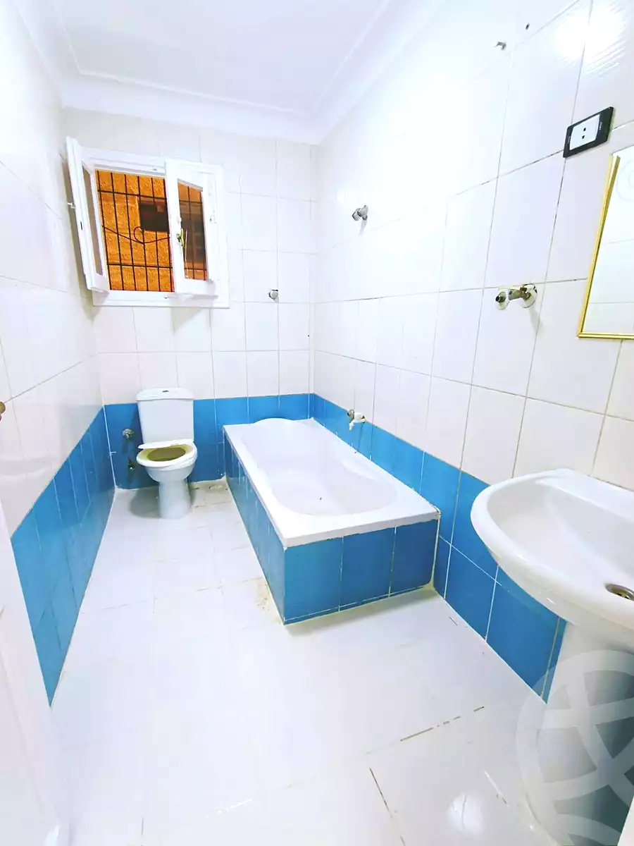https://aqarmap.com.eg/ar/listing/6998294-for-sale-alexandria-al-agamy-shataa-el-nakheel