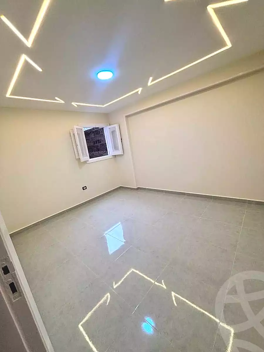 https://aqarmap.com.eg/ar/listing/6998364-for-sale-alexandria-sydy-bshr-sydy-bshr-bhry-amr-el-nogomy-st