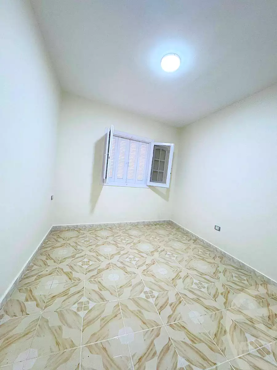 https://aqarmap.com.eg/ar/listing/6998525-for-sale-alexandria-al-agamy-shataa-el-nakheel