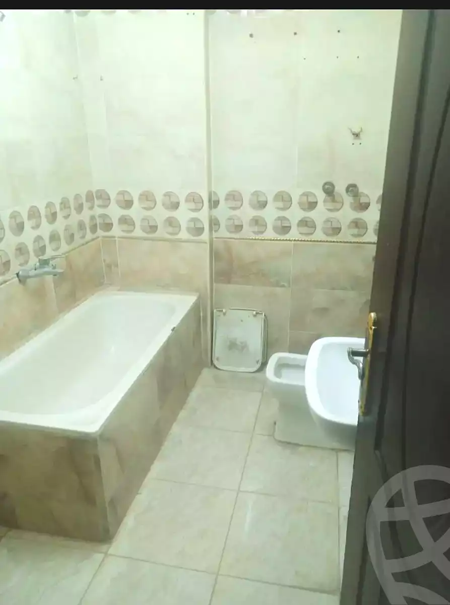 https://aqarmap.com.eg/ar/listing/6998761-for-rent-cairo-el-zaytun-lzytwn-lbhry-salim-al-awal-st