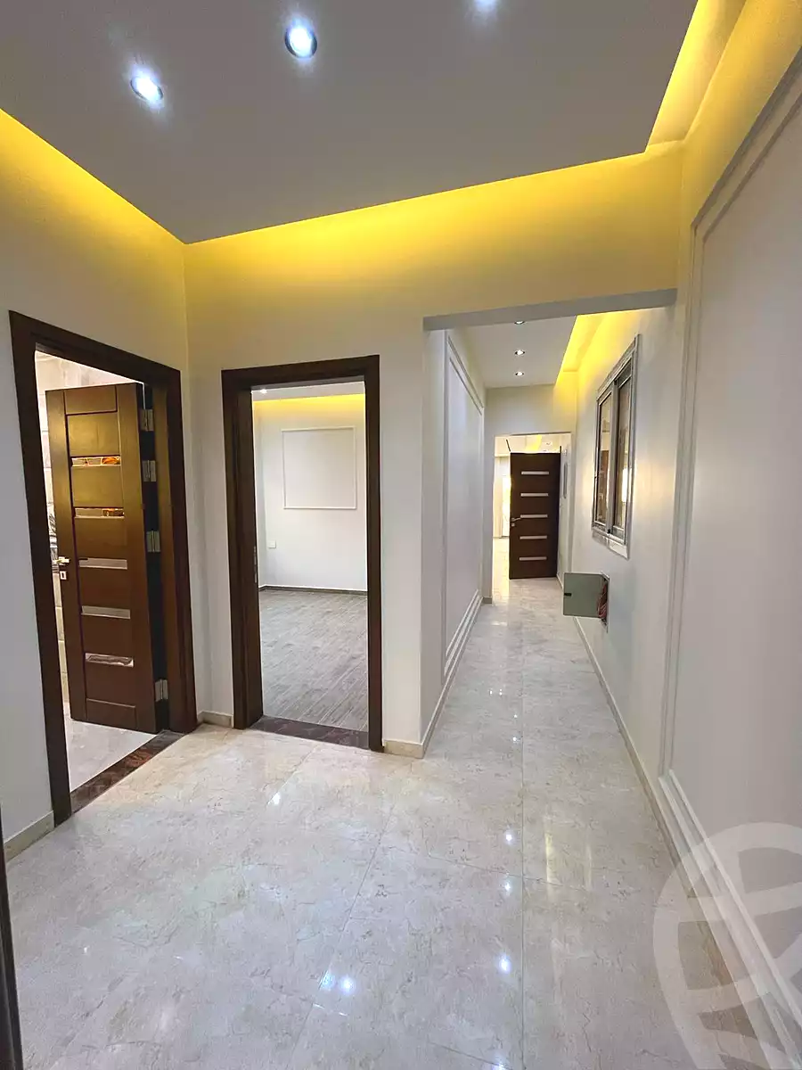 https://aqarmap.com.eg/en/listing/6999042-for-sale-cairo-el-sheikh-zayed-city-el-hay-elthamen-area-4
