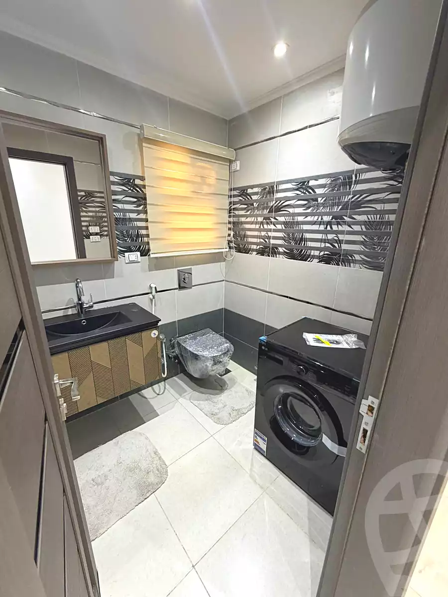 https://aqarmap.com.eg/ar/listing/6999090-for-sale-cairo-new-cairo-compounds-mwrd-fq-llttwyr