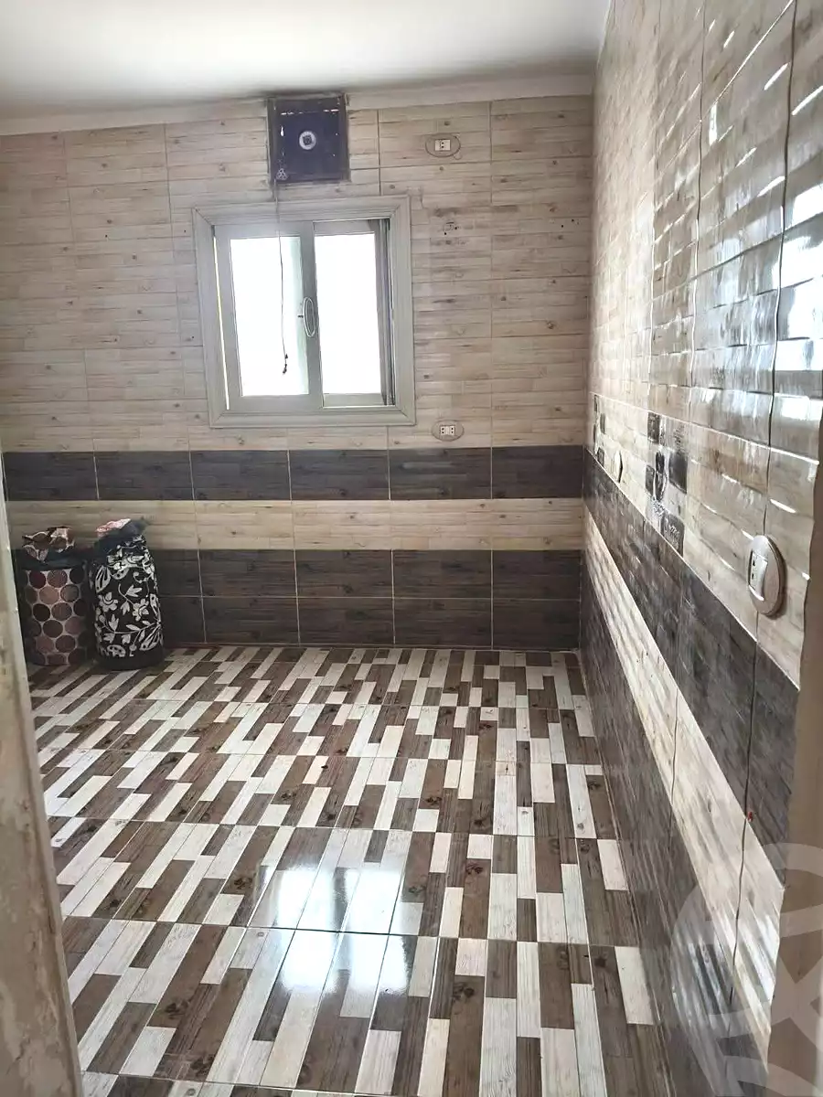 https://aqarmap.com.eg/ar/listing/6999181-for-sale-cairo-helwan-el-shareaa-el-sharby-st