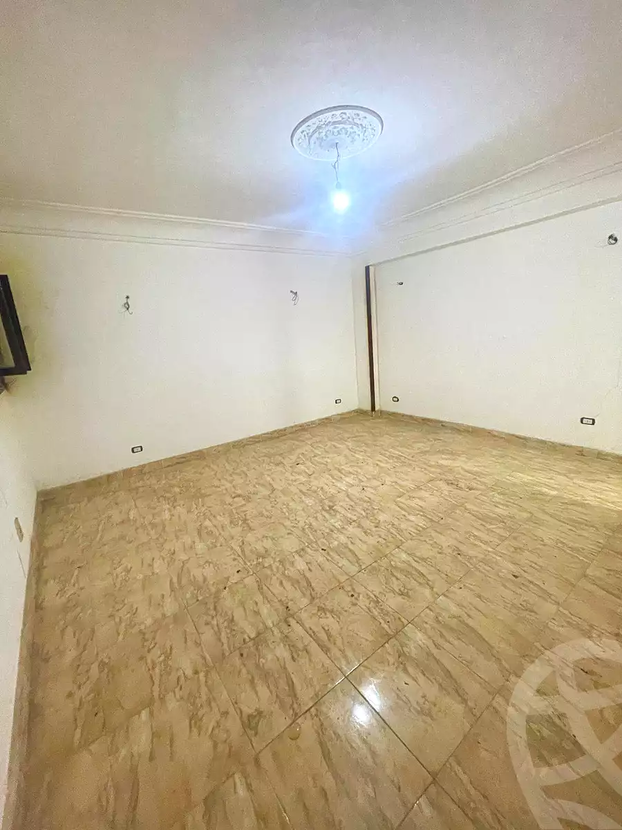 https://aqarmap.com.eg/ar/listing/6999985-for-sale-alexandria-al-agamy-lbytsh-shahr-al-assal-st