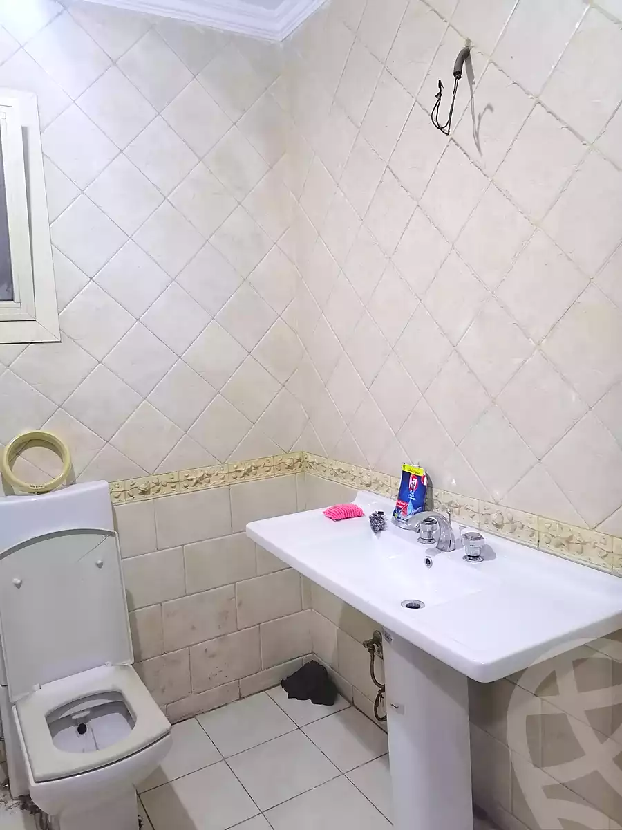 https://aqarmap.com.eg/ar/listing/6996870-for-rent-cairo-ljyz-shareaa-morad  charel degol