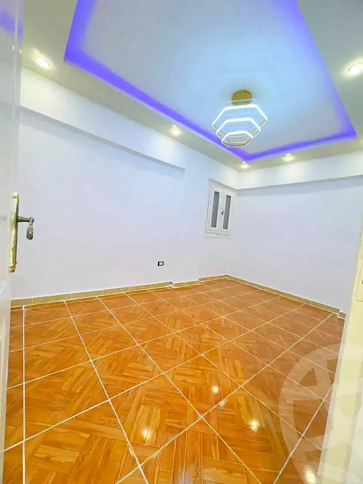 https://aqarmap.com.eg/ar/listing/7000068-for-sale-alexandria-al-agamy-shataa-el-nakheel