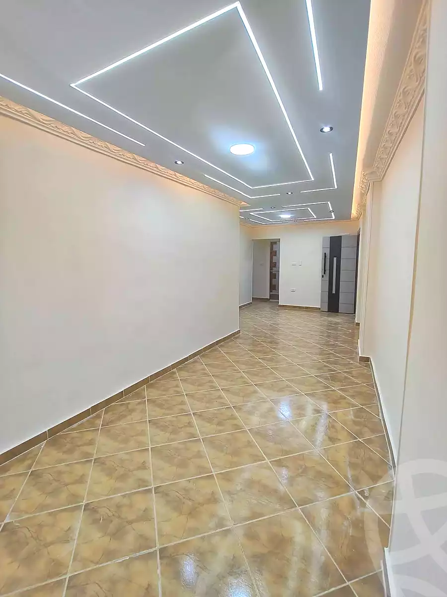 https://aqarmap.com.eg/ar/listing/7000090-for-sale-alexandria-miami-shr-jml-bd-lnsr