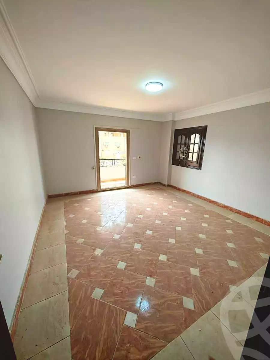 https://aqarmap.com.eg/en/listing/7000122-for-sale-cairo-helwan-ahmed-enci-st