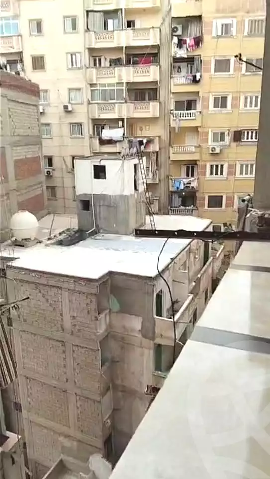 https://aqarmap.com.eg/ar/listing/7000234-for-sale-alexandria-sydy-bshr-sydy-bshr-bhry
