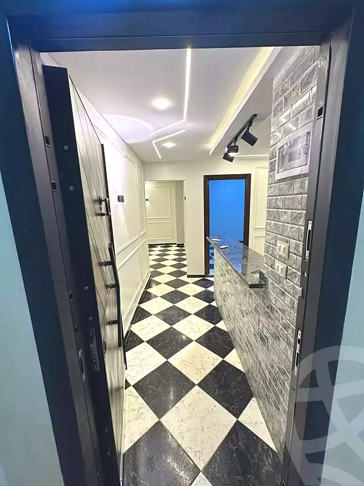 https://aqarmap.com.eg/en/listing/7000251-for-rent-alexandria-bw-qyr-street-25