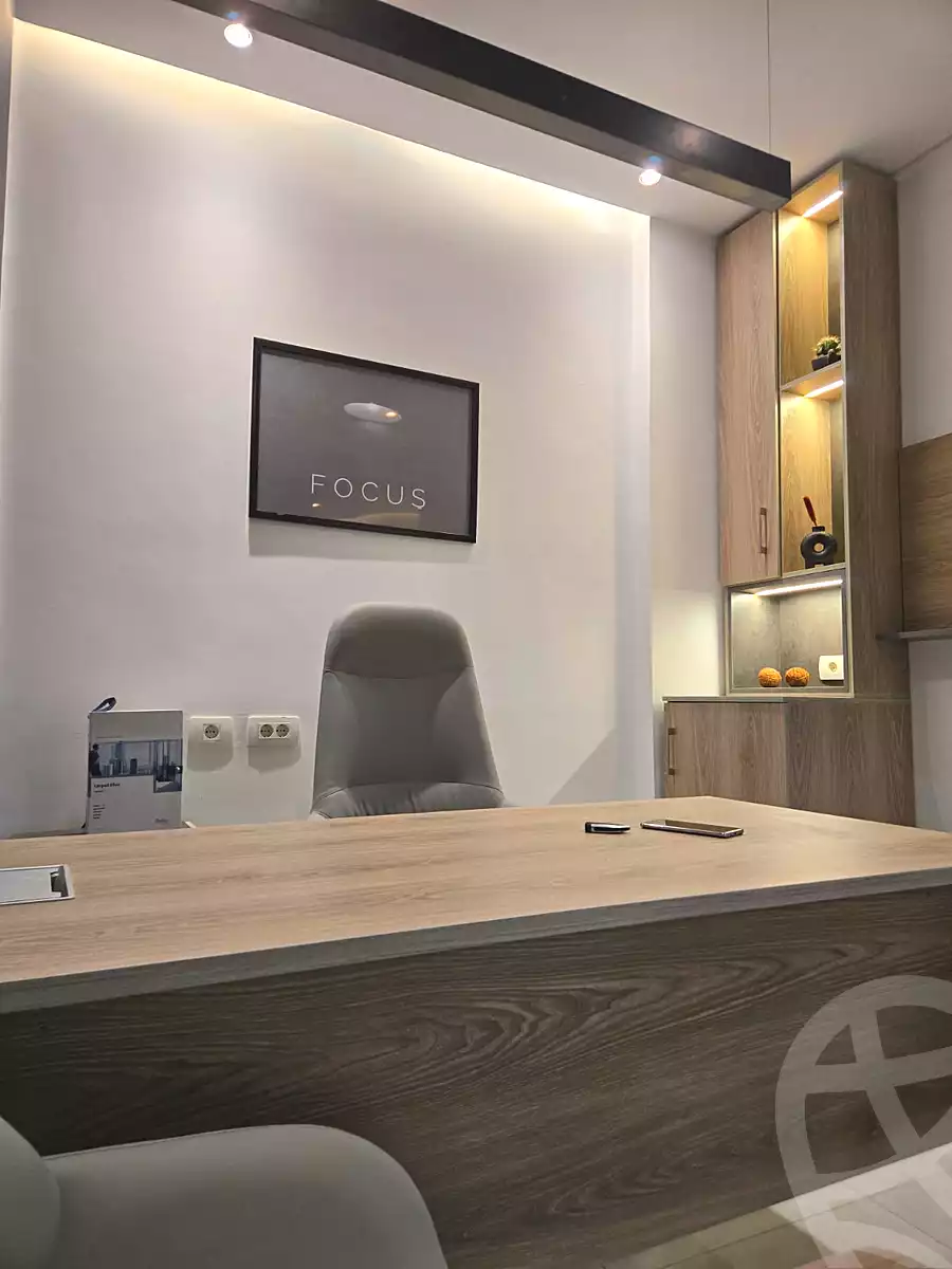 https://aqarmap.com.eg/ar/listing/7000645-for-rent-cairo-new-cairo-compounds-krnyl-byzns-hb-fyks-llttwyr-l-qry