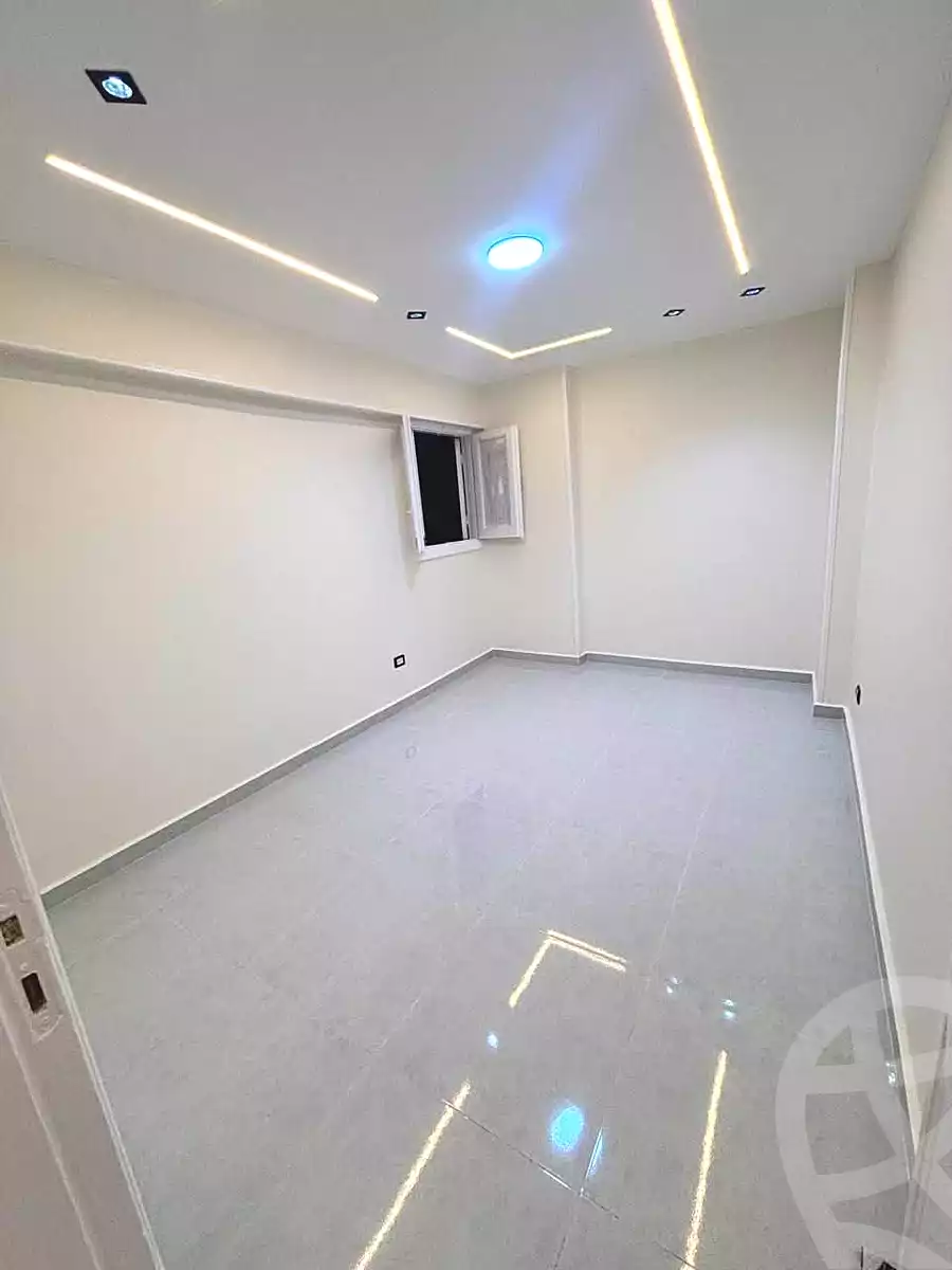 https://aqarmap.com.eg/en/listing/7000677-for-sale-alexandria-sydy-bshr-sydy-bshr-bhry-amr-el-nogomy-st